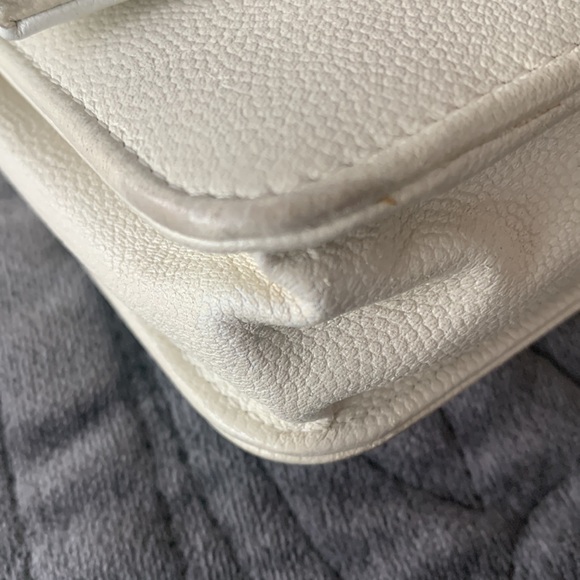 Chanel wallet on chain , used ,white ,with silver hardware - Picture 6 of 7